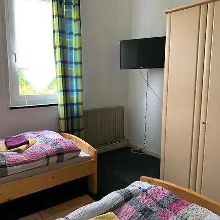 Monteurzimmer Ahnetal Z4-5 Проживание в семье *